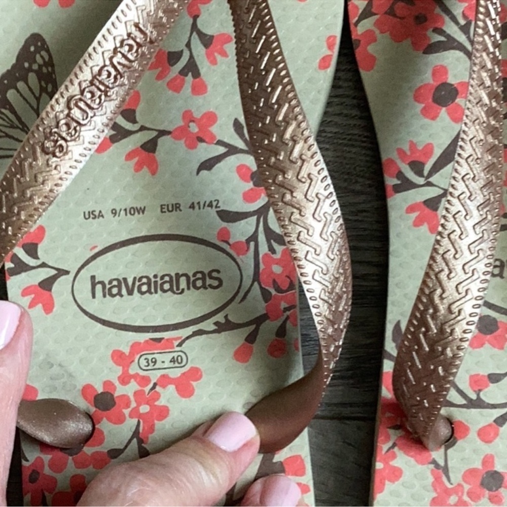 Havaianas Floral Flip Flops, Bronze, Sz 9/10 - Picture 2 of 3